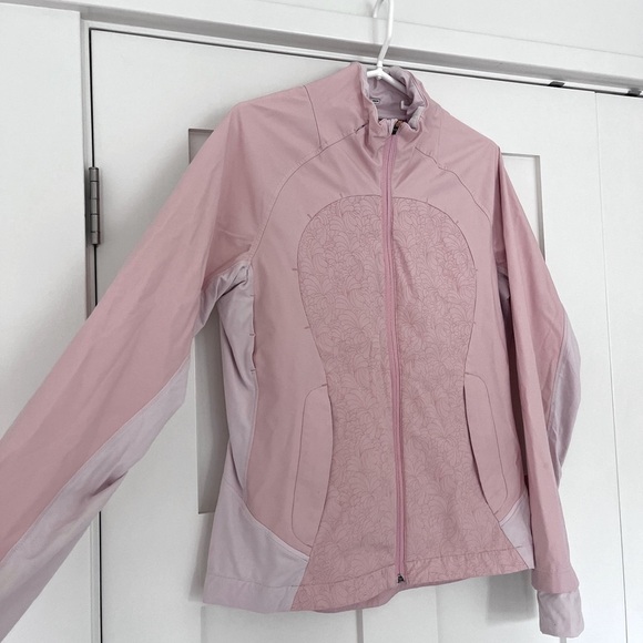Lululemon Running Jacket - Picture 4 of 6